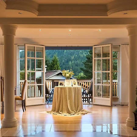 Bergkranz Апартаменти *